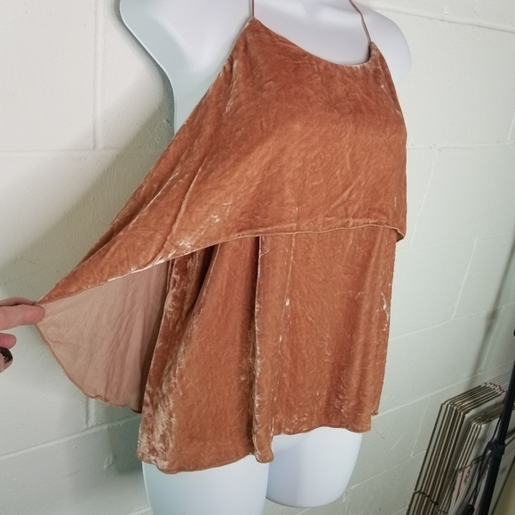 Alice + Olivia Marybeth velvet halter top - Picture 6 of 14